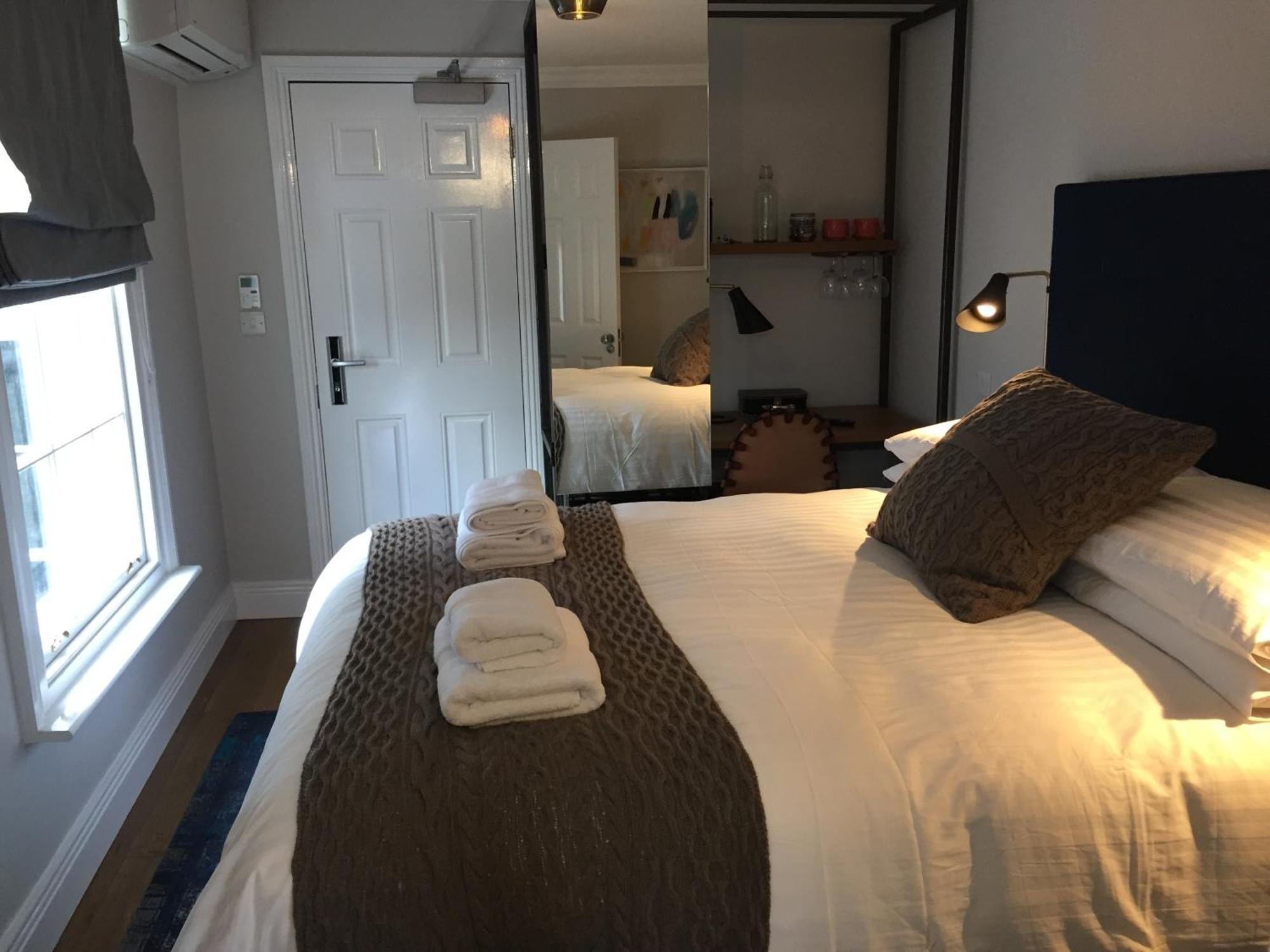 เพมโบรค ฮอลล์ Hotel ดับลิน ห้อง รูปภาพ